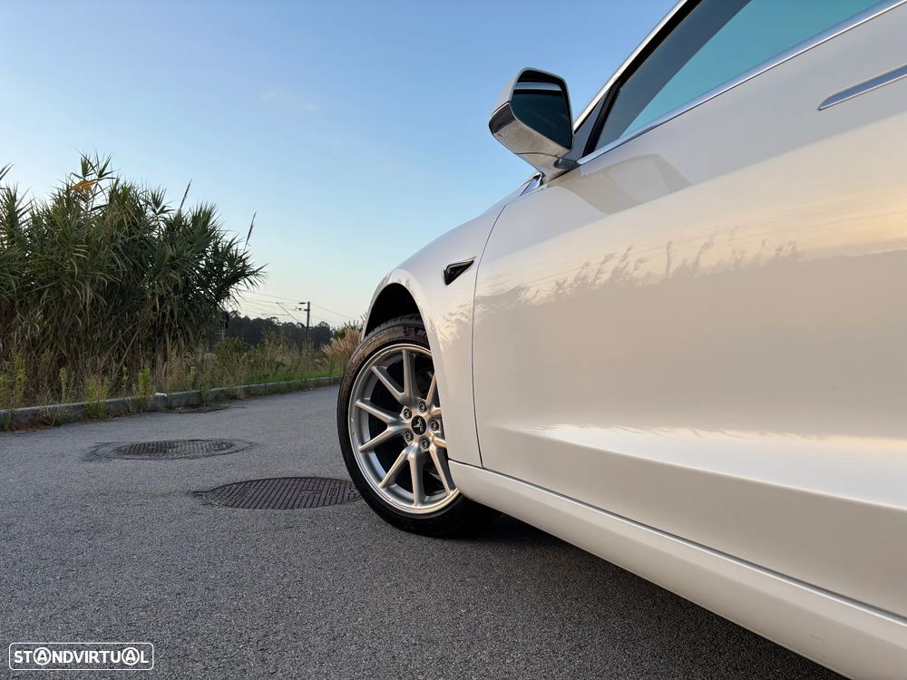 Tesla Model 3 Standard Range Plus RWD - 11