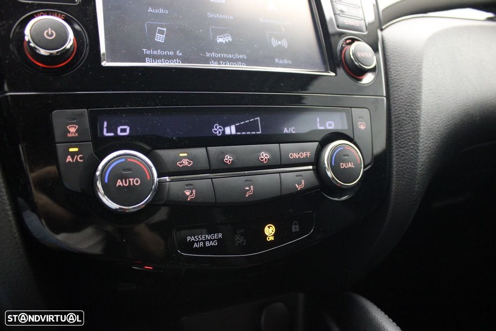 Nissan Qashqai 1.5 dCi Tekna — fotografia 18