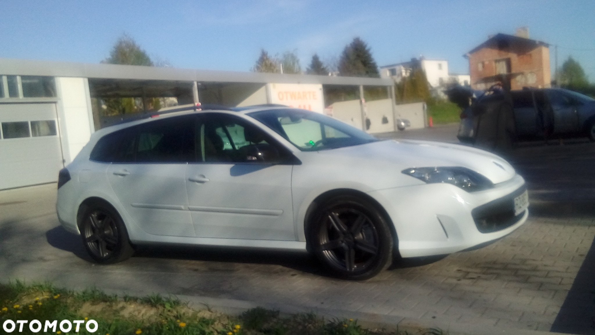 Renault Laguna Grandtour dCi 180 FAP GT - 17