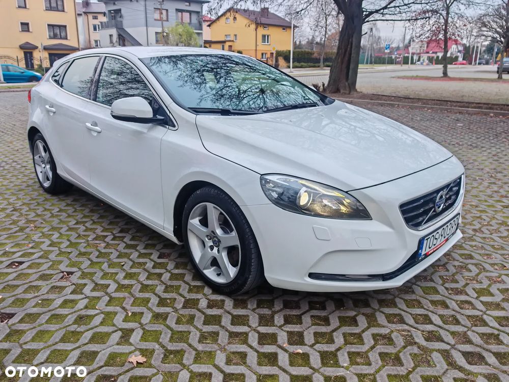 Volvo V40 T2 - 2
