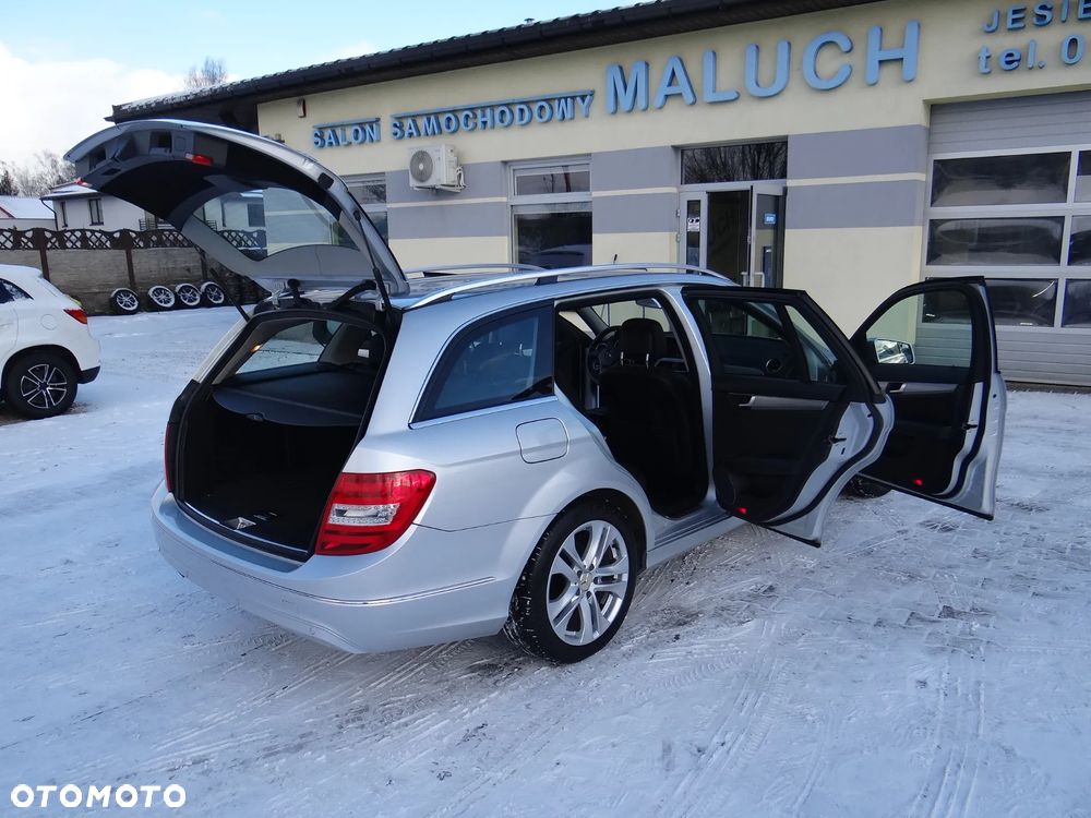 Mercedes-Benz Klasa C 180 CGI BlueEff Avantgarde - 17