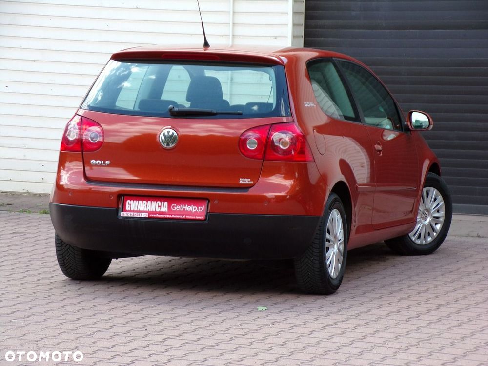 Volkswagen Golf - 11