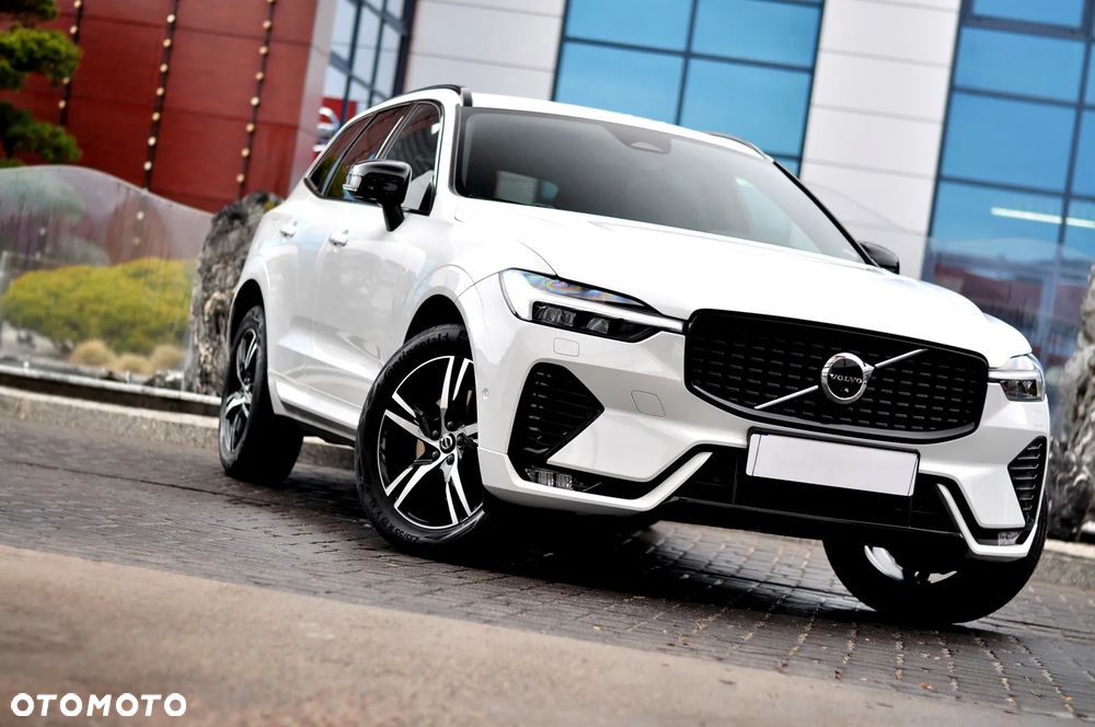 Volvo XC 60 B4 D AWD Ultimate Dark - 2