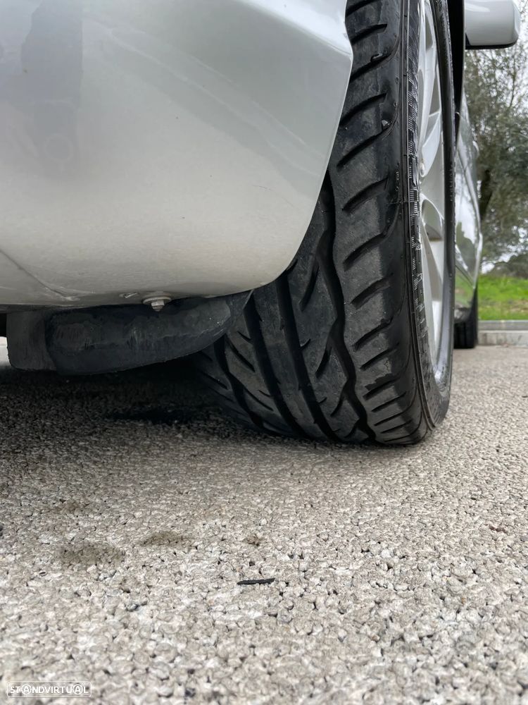 BMW 320 d Touring - 14