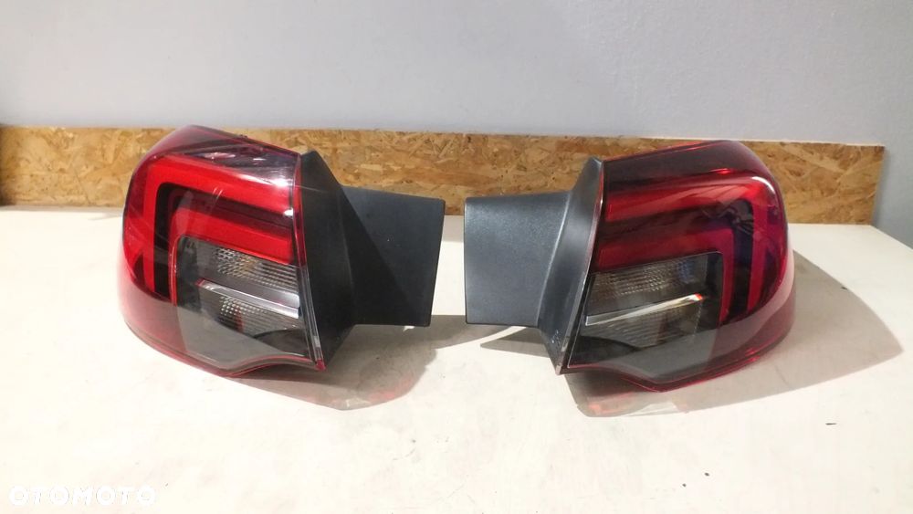 Lampa tylna lewa prawa Opel Insignia B HB - 1
