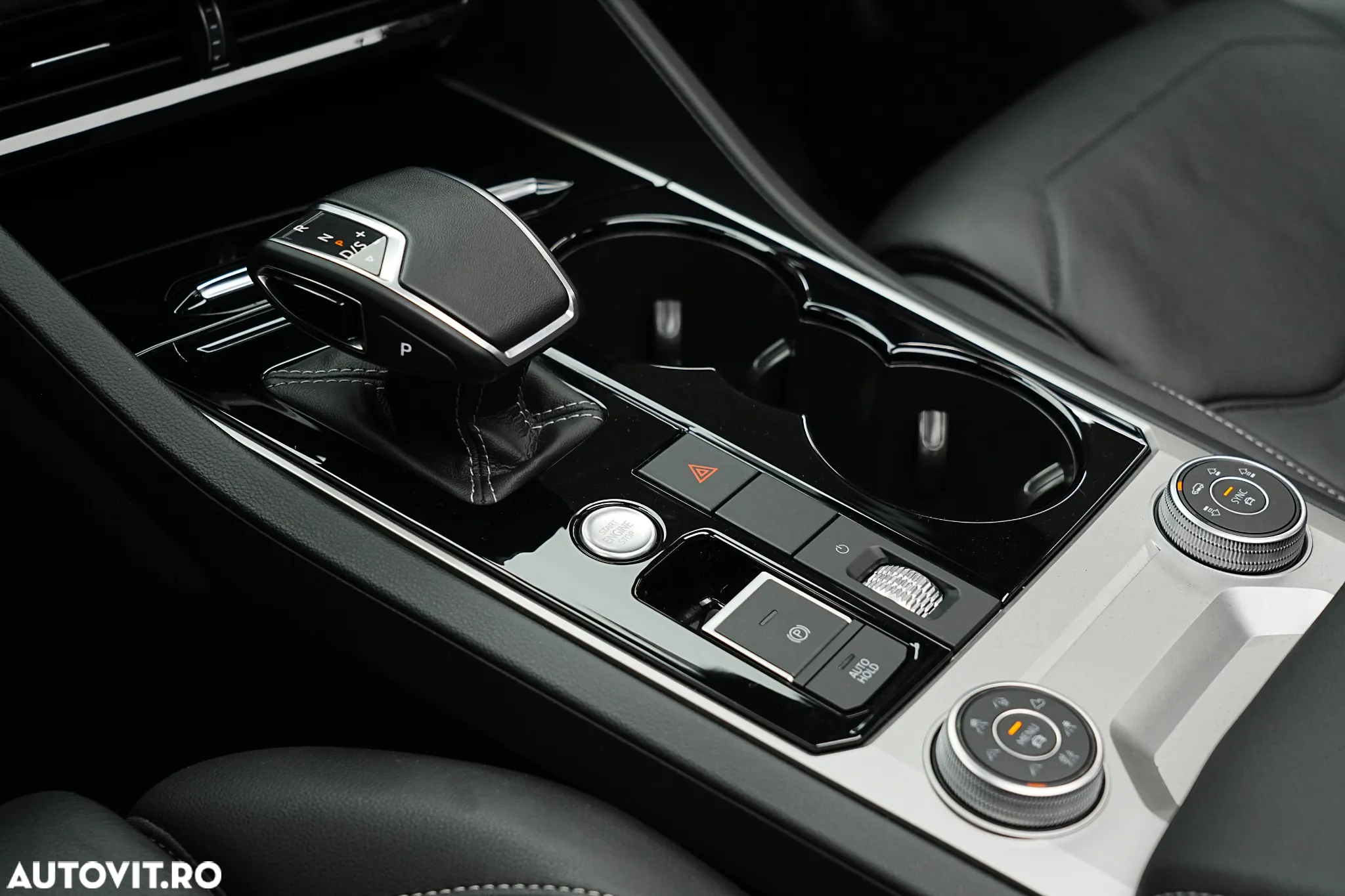 Volkswagen Touareg V6 TSI eHybrid PHEV R - 37