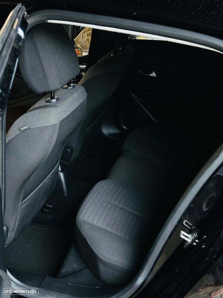 Peugeot 208 1.2 PureTech Active Pack - 17