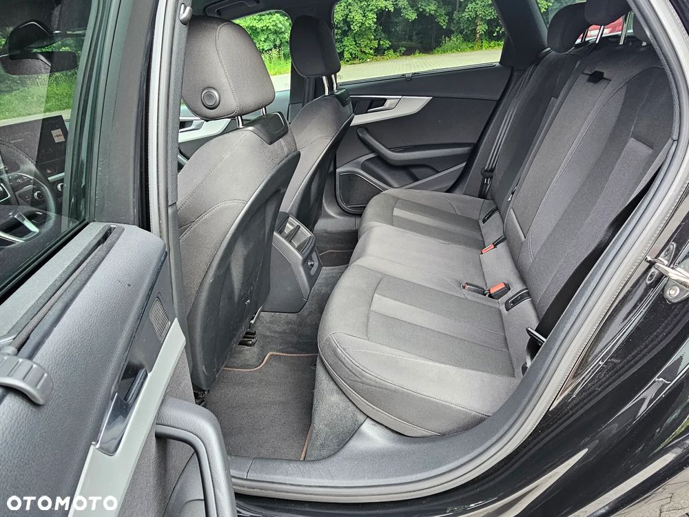 Audi A4 Avant - 13