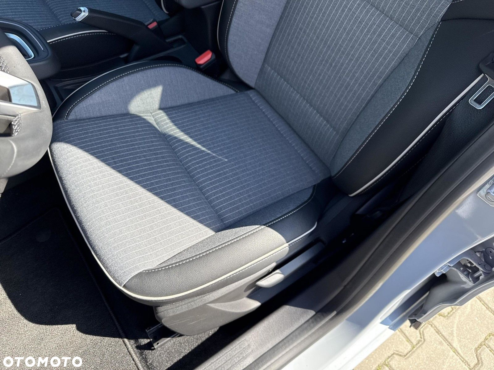 Renault Clio - 12