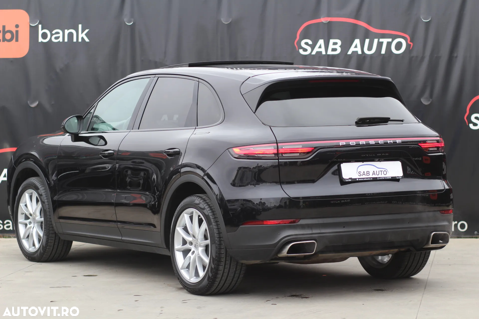 Porsche Cayenne - 21