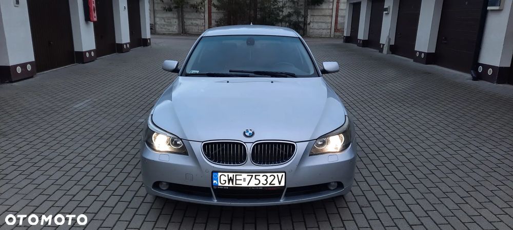 BMW Seria 5 530xd Touring - 5