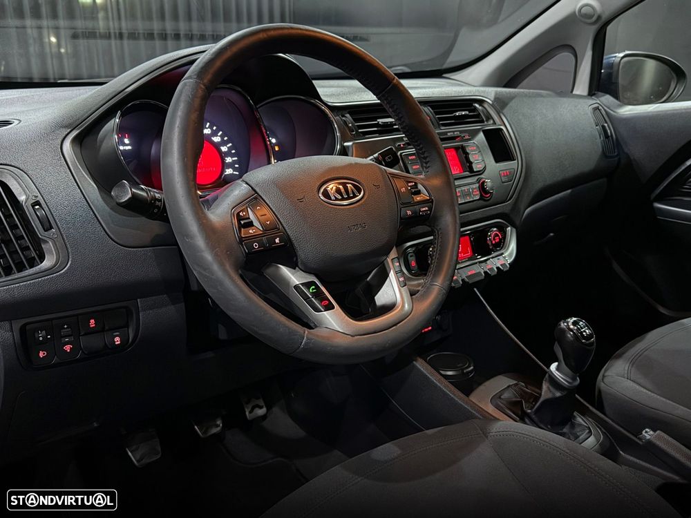 Kia Rio 1.4 CRDi EX - 13