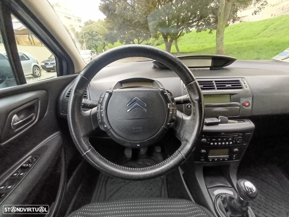 Citroën C4 1.6 HDi Exclusive - 12