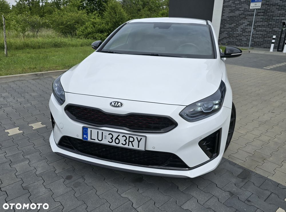 Kia ProCeed - 2