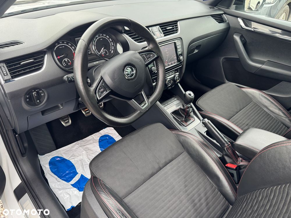 Skoda Octavia 2.0 TDI (Green tec) RS - 11