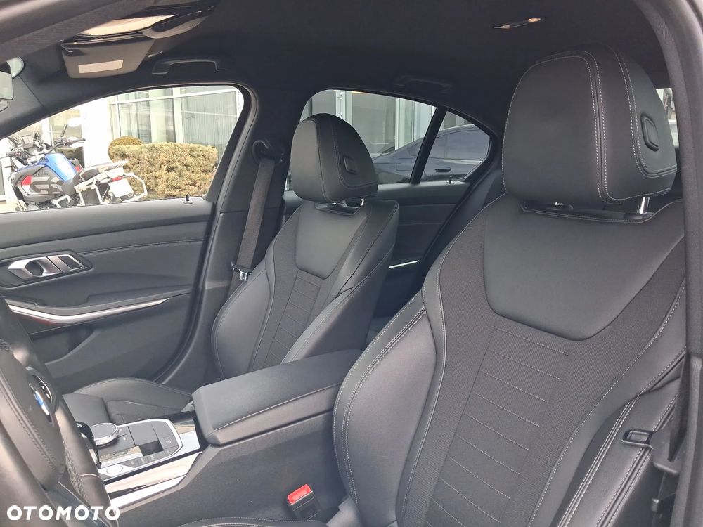 BMW Seria 3 - 11