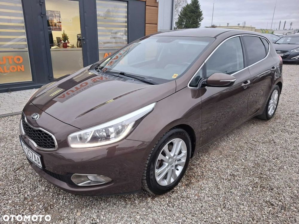 Kia Ceed 1.6 CRDi 128 Spirit - 9