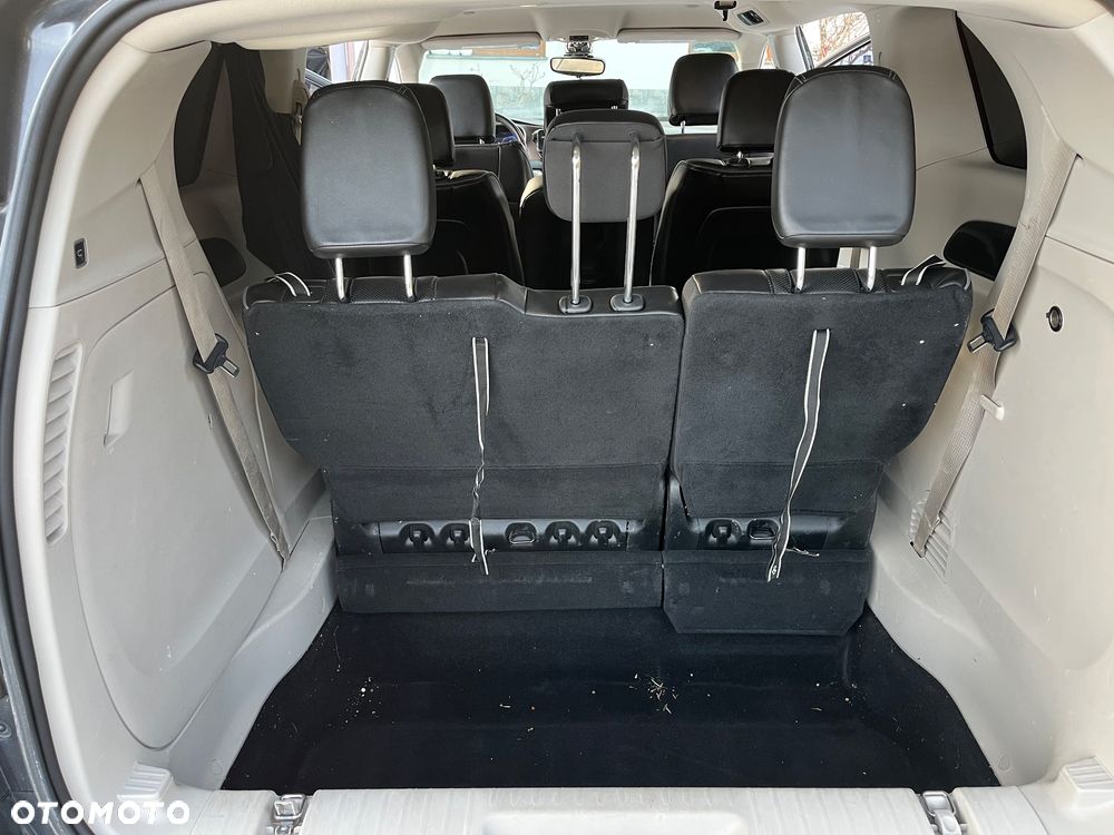 Chrysler Pacifica - 11