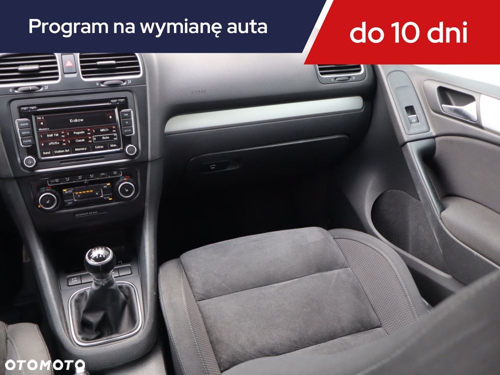 Volkswagen Golf - 10