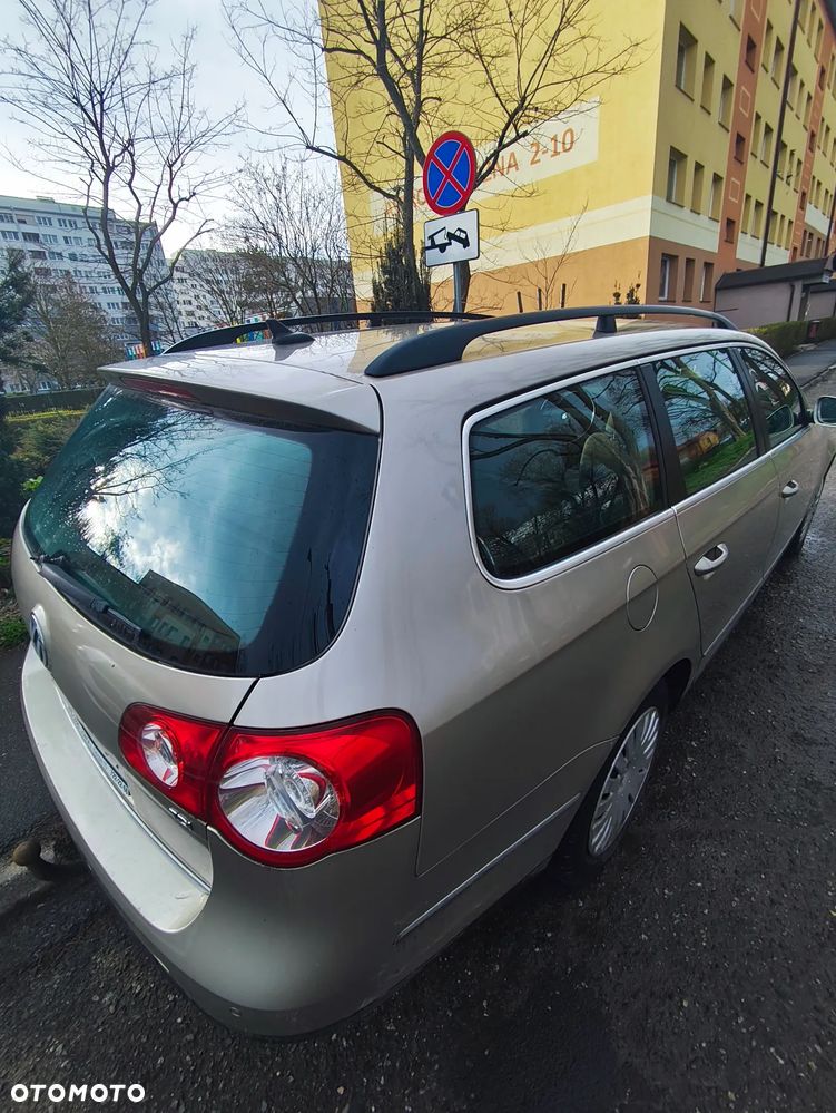 Volkswagen Passat 1.9 TDI Comfortline - 3