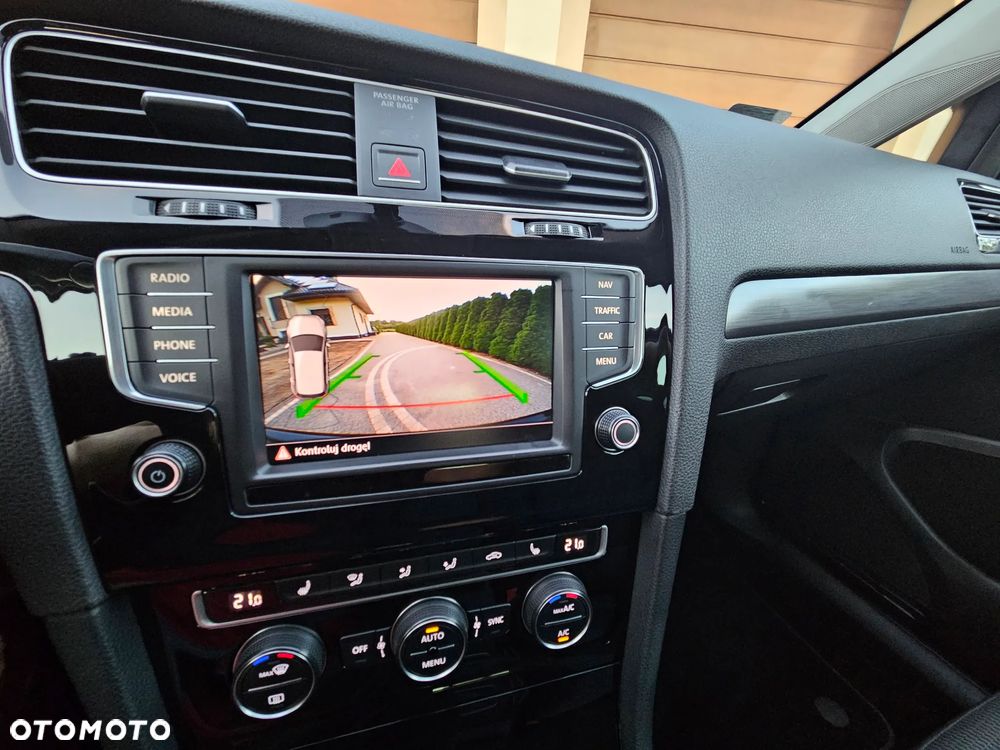 Volkswagen Golf VII 1.6 TDI BMT Comfortline - 13