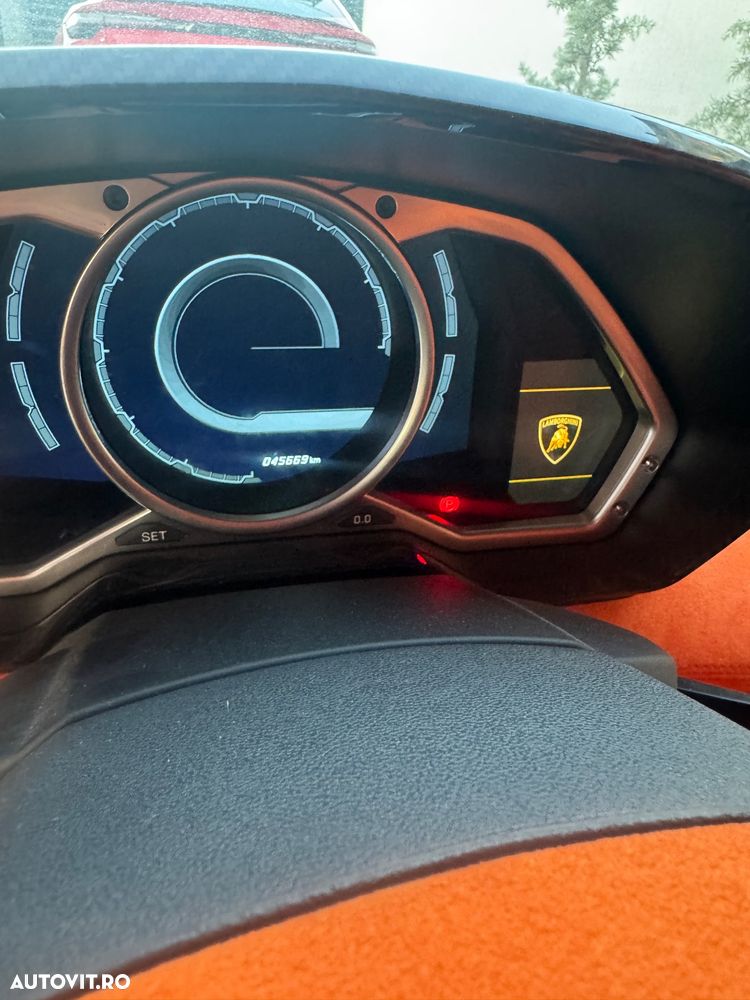 Lamborghini Aventador LP 700-4 - 13