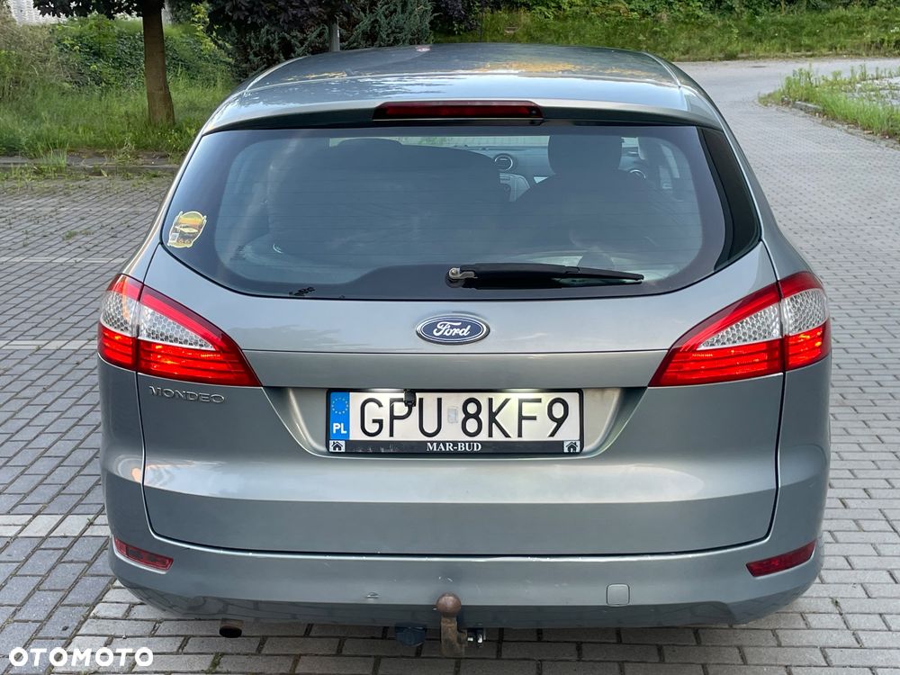Ford Mondeo 2.0 FF Ghia - 22