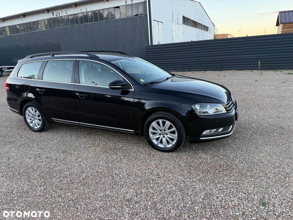Volkswagen Passat - 16