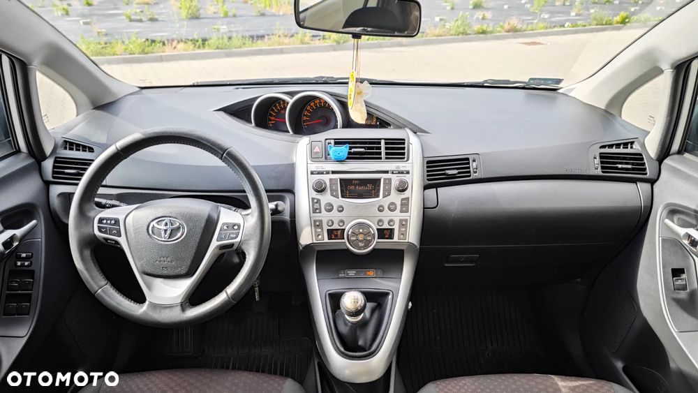 Toyota Verso 1.8 Premium EU5 7os - 15