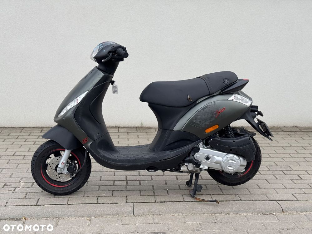 Piaggio ZIP - 1