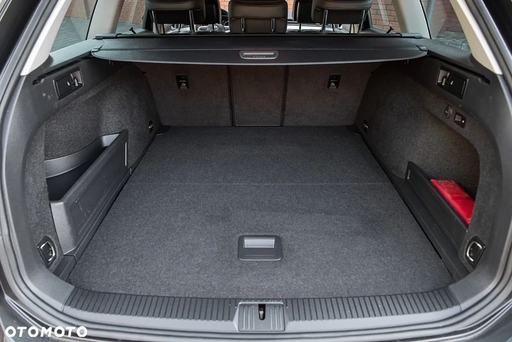 Volkswagen Passat ver-1-4-tsi-plug--in-hybrid-gte-dsg - 31