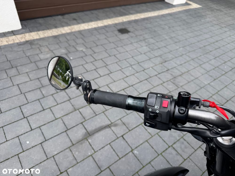 Kawasaki ER - 11