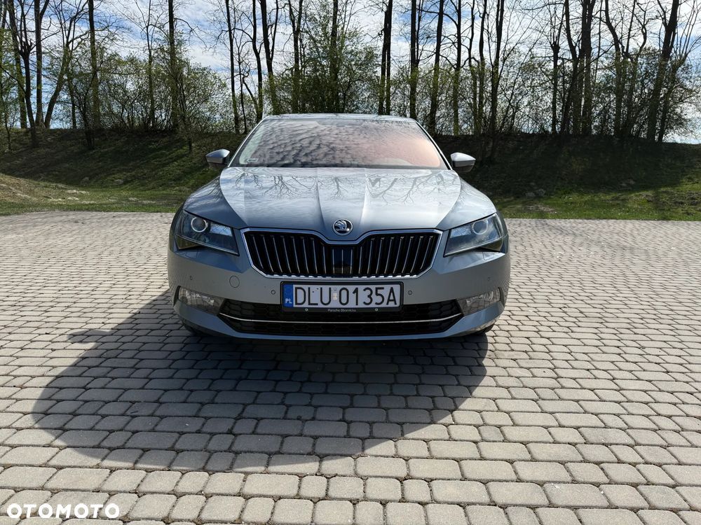 Skoda Superb 2.0 TSI Ambition DSG - 10