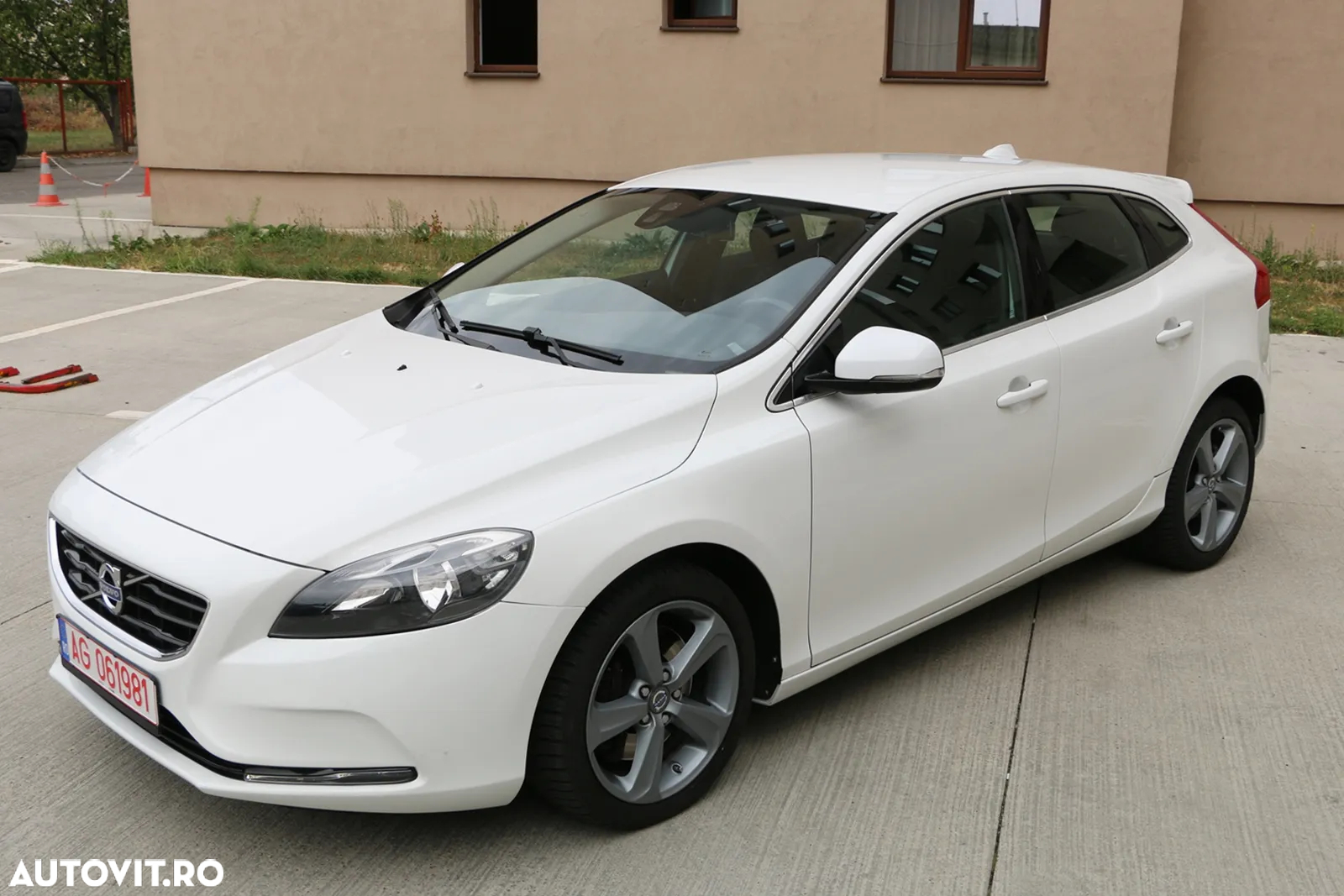 Volvo V40 D3 Geartronic Summum - 11