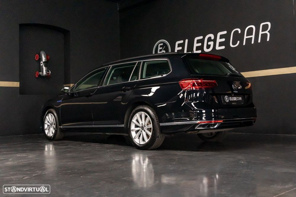 VW Passat Variant - 9