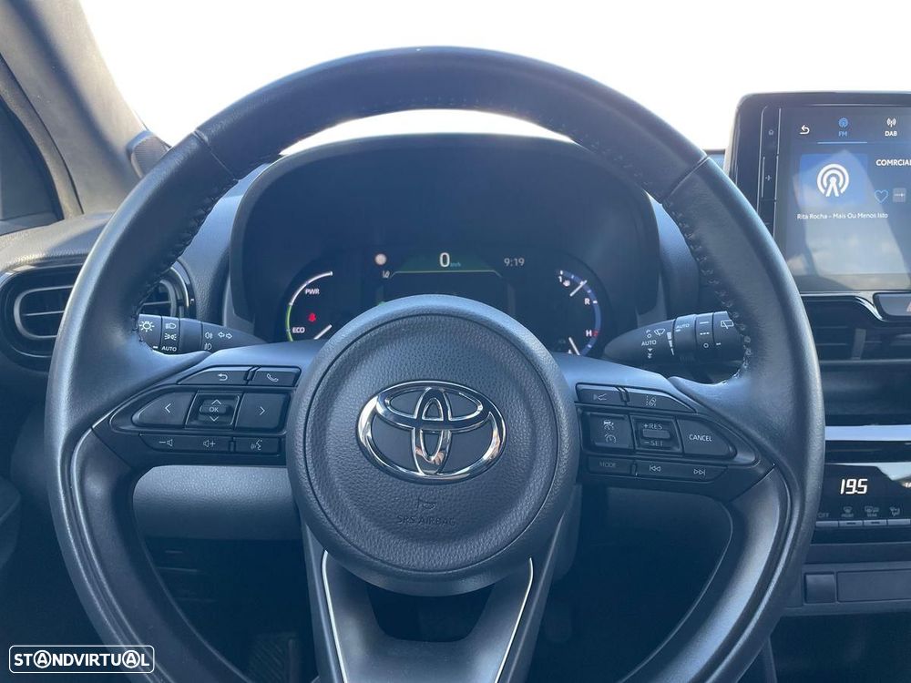 Toyota Yaris Cross 1.5 HDF Square Collection AWD - 13