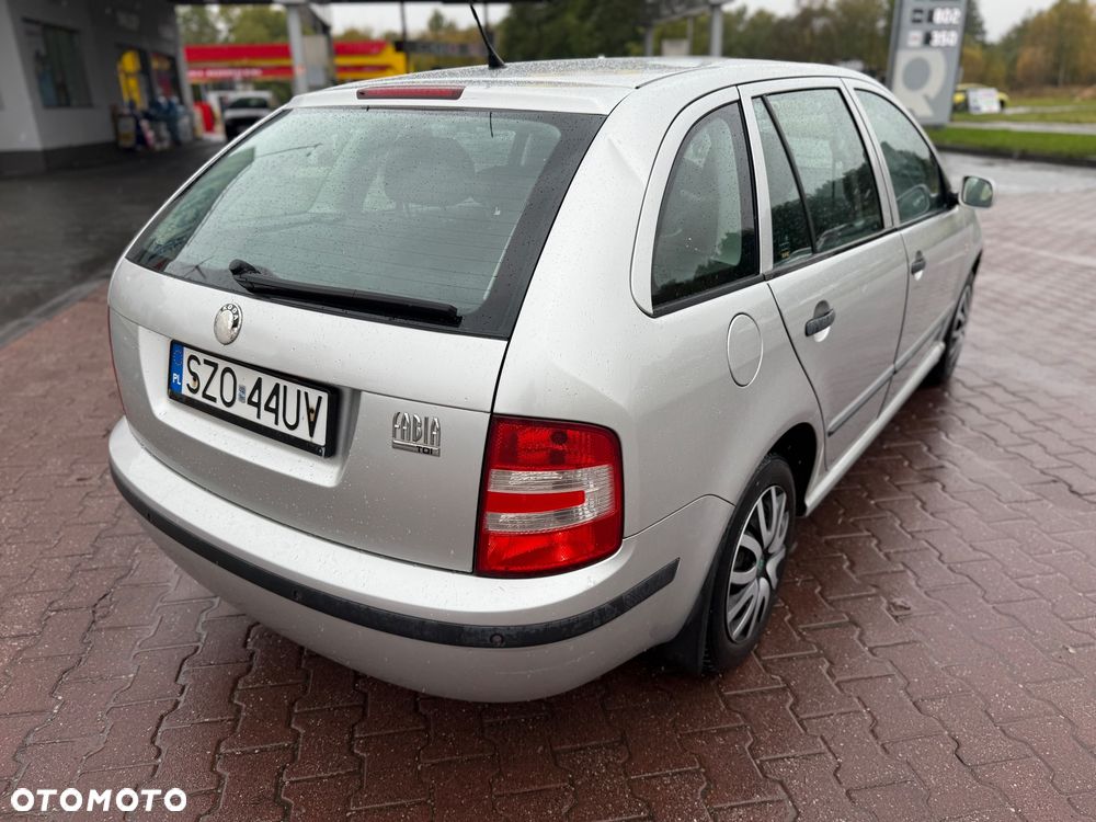 Skoda Fabia - 10