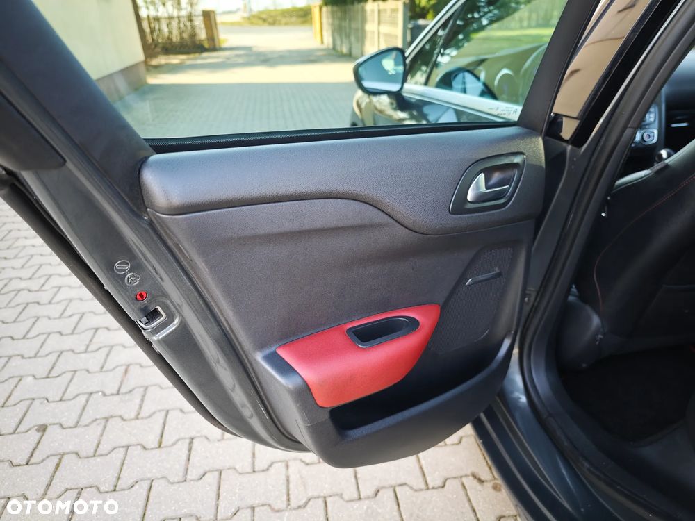 Citroën DS4 HDi 165 SoChic - 21