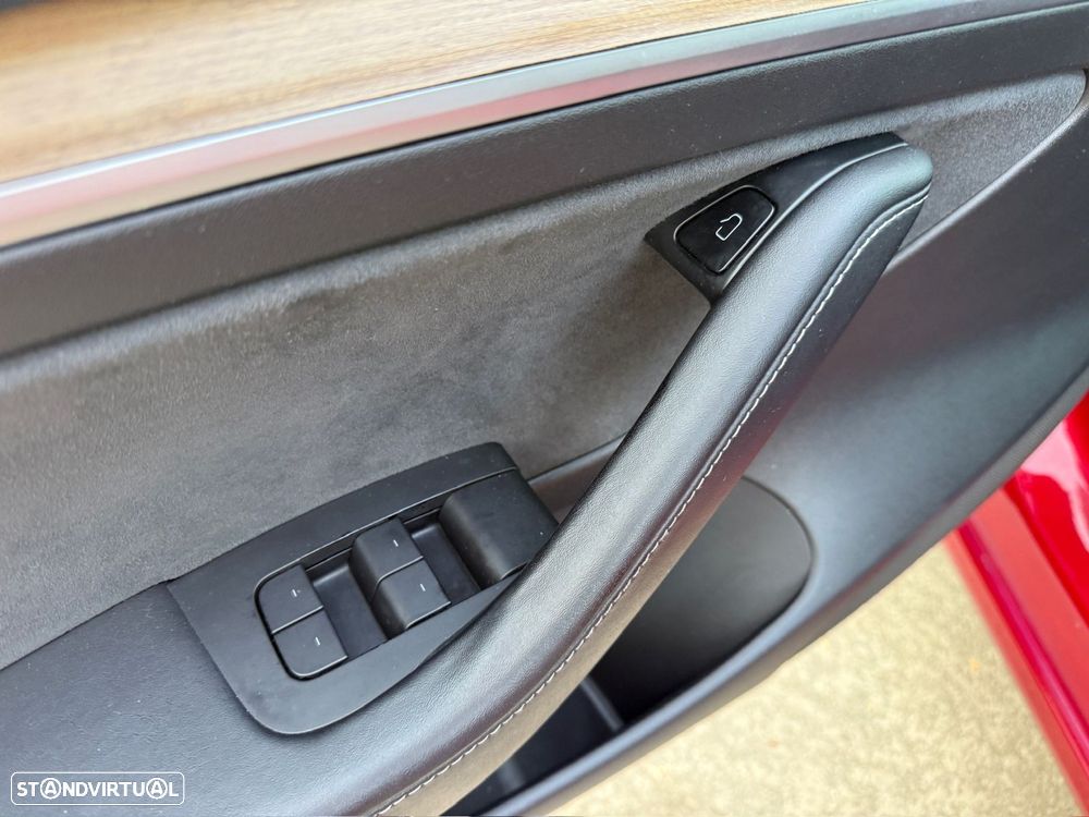 Tesla Model 3 - 15