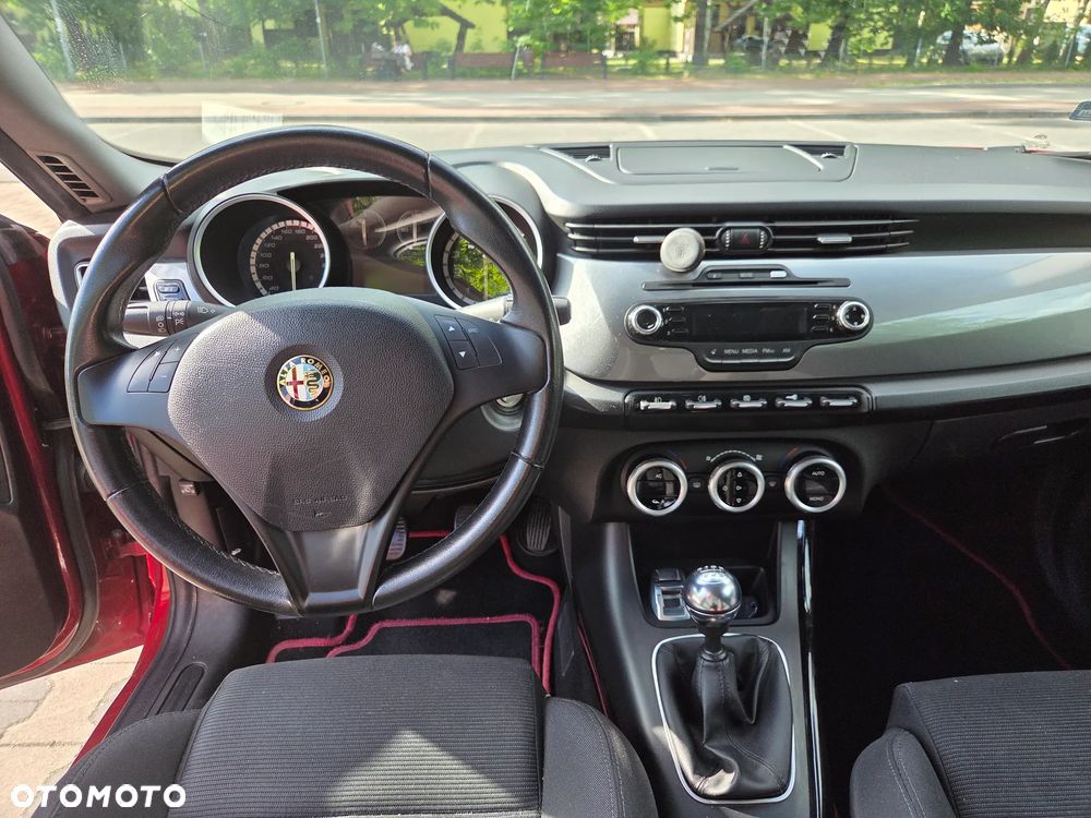 Alfa Romeo Giulietta 1.4 TB Distinctive - 15