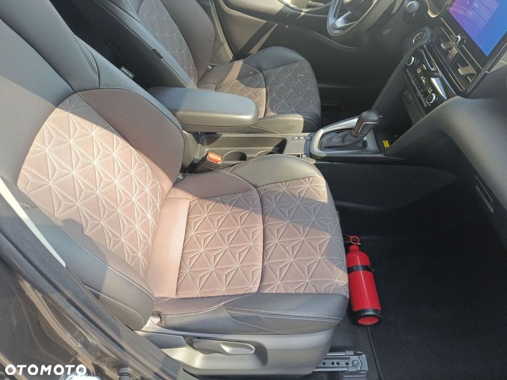 Toyota Yaris Cross Hybrid 1.5 Executive - 17