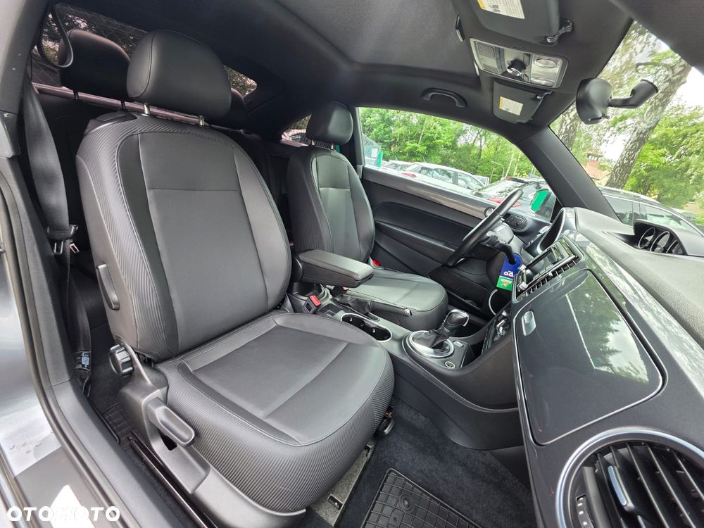 Volkswagen Beetle 2.0 TDI DSG DPF Exclusive Design - 18