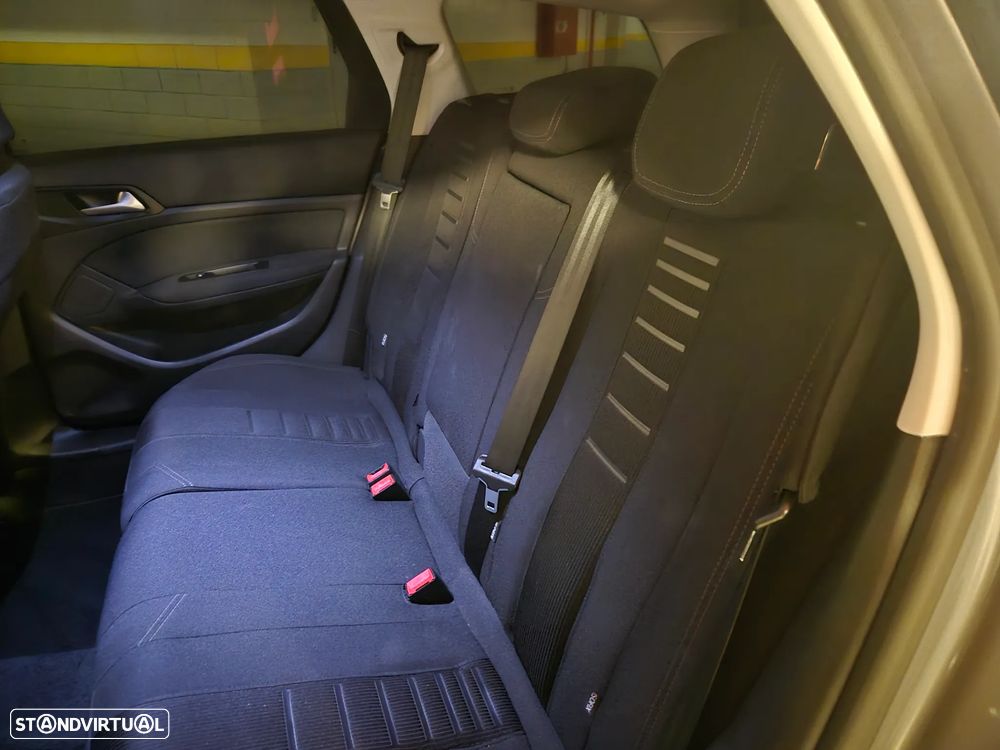 Peugeot 308 SW e-HDi 115 Stop & Start Allure - 28