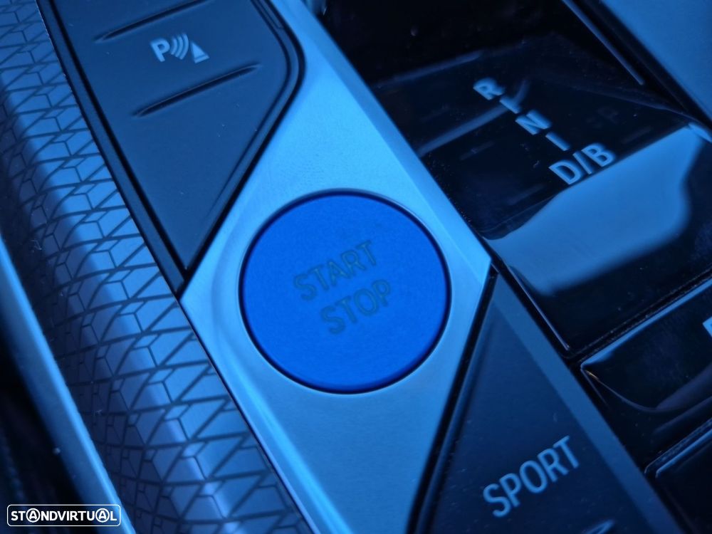 BMW i4 eDrive40 Pack Desportivo M Pro — fotografia 19