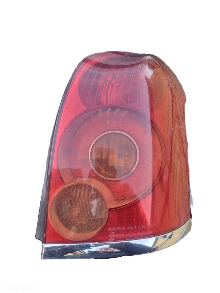 TOYOTA AVENSIS II T25 03-09 KOMBI LAMPA PRAWY TYŁ PRAWA TYLNA PT EU * - 1