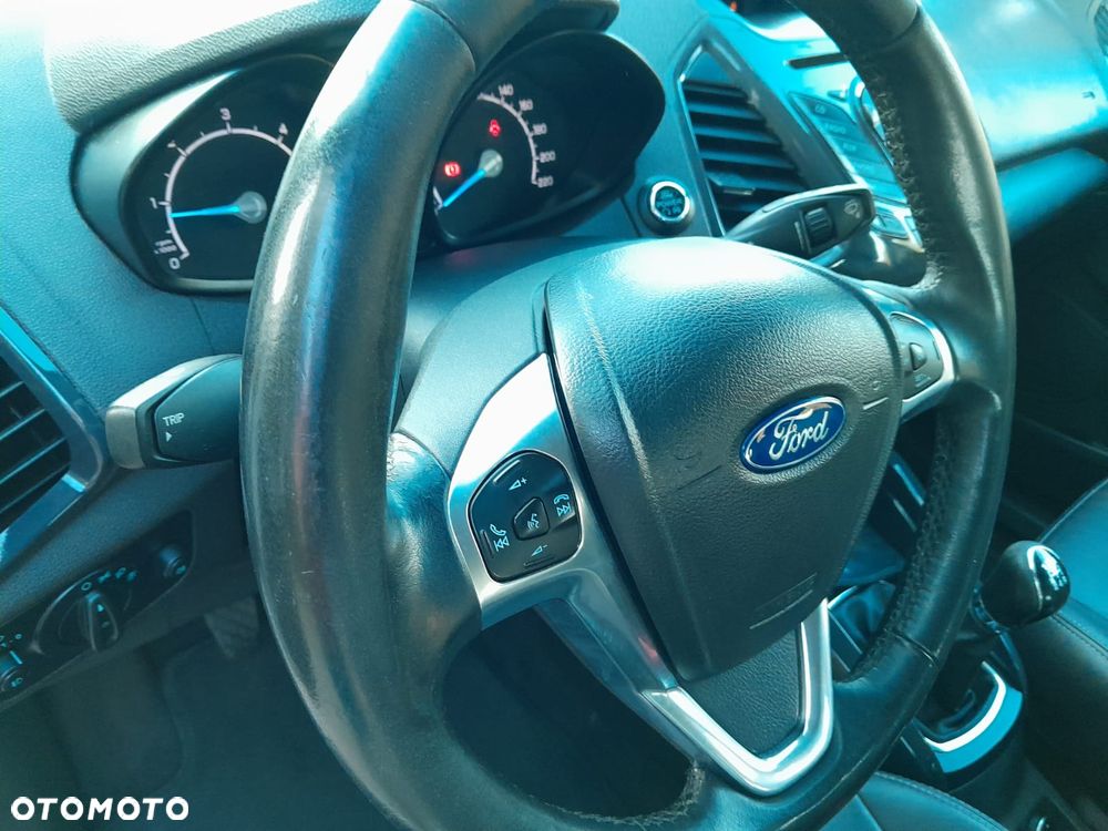 Ford EcoSport 1.5 TDCi TITANIUM - 12