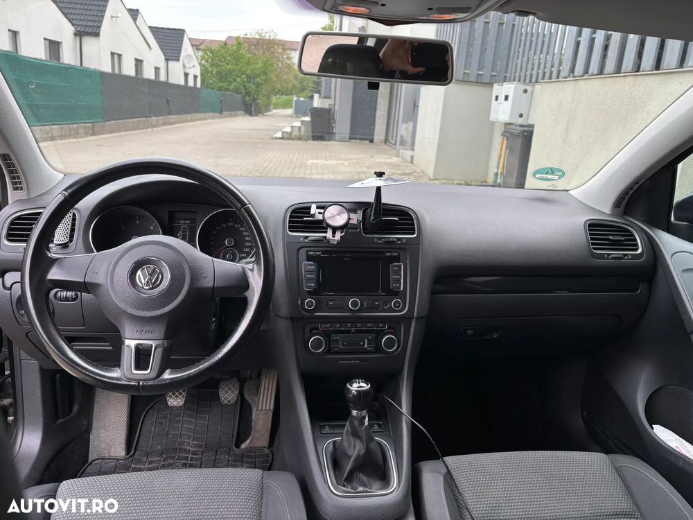 Volkswagen Golf 1.6 TDI DPF BlueMotion Technology MATCH - 4