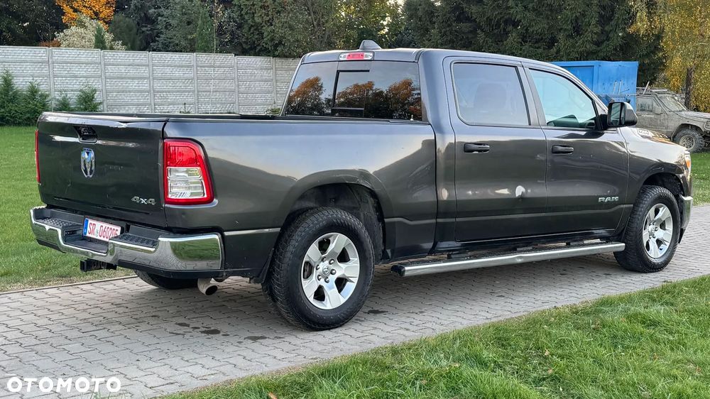 Dodge RAM - 10