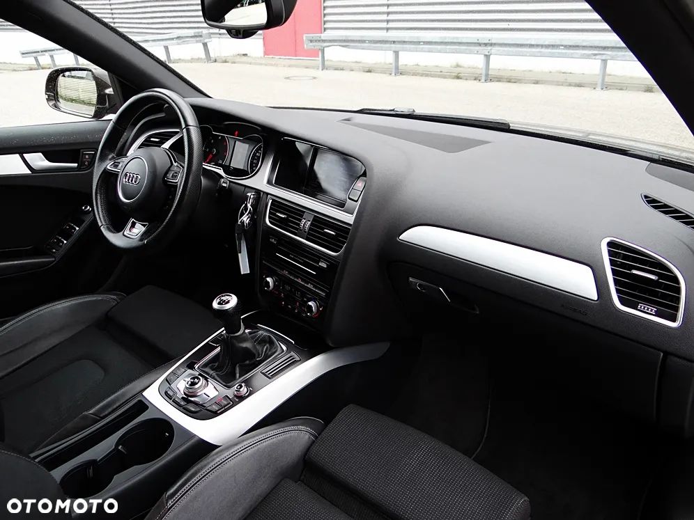 Audi A4 Avant 2.0 TDI DPF S line Sportpaket - 25