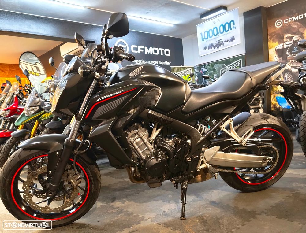 Honda CB 650 F naked - 9